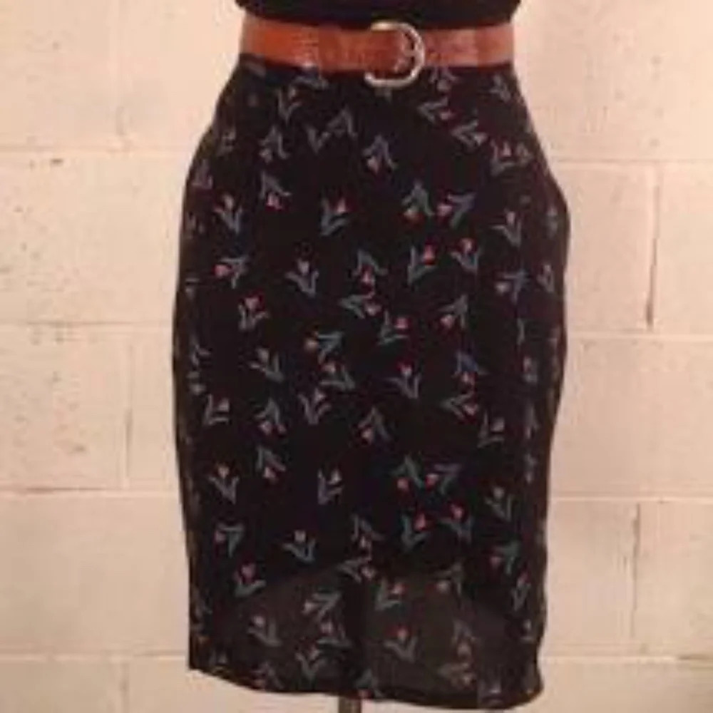 New Many‎ Belles Down Skirt